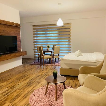 Fuk-Tak Apartmani&Restoran Dojran Exteriör bild