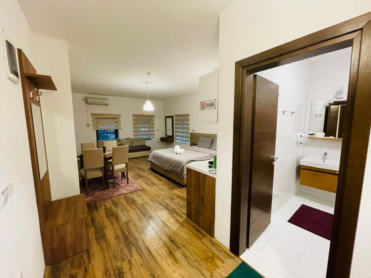 Fuk-Tak Apartmani&Restoran Dojran Exteriör bild