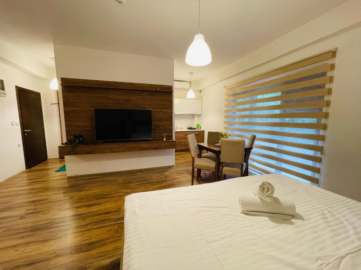 Fuk-Tak Apartmani&Restoran Dojran Exteriör bild