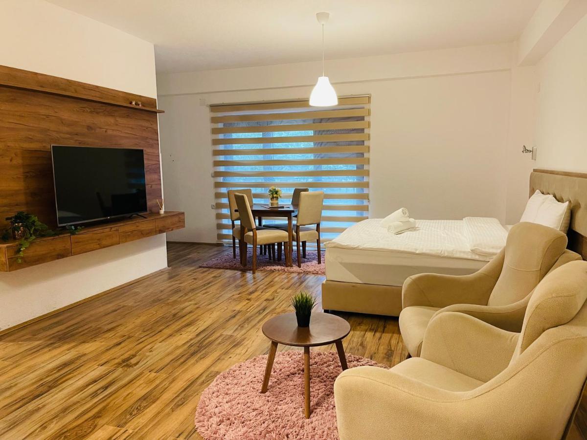 Fuk-Tak Apartmani&Restoran Dojran Exteriör bild