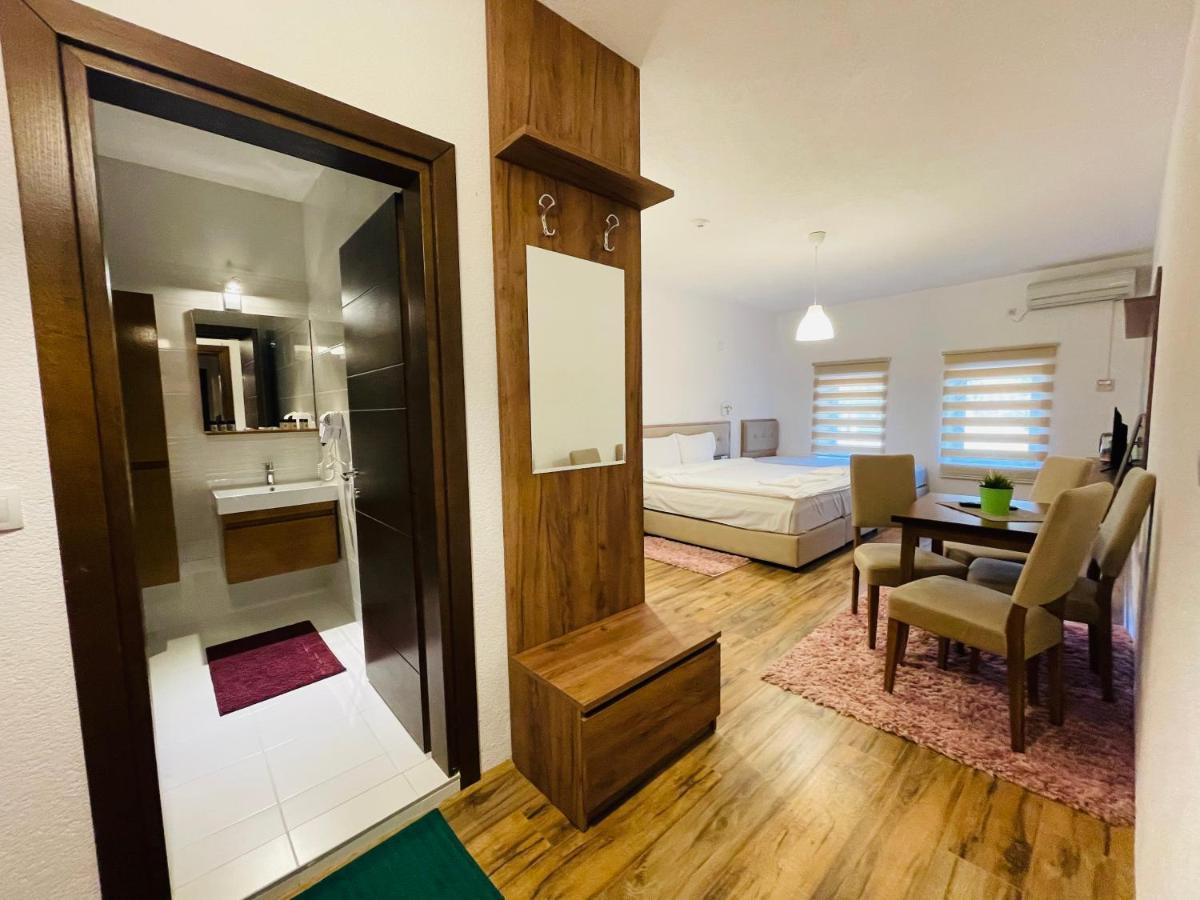 Fuk-Tak Apartmani&Restoran Dojran Exteriör bild