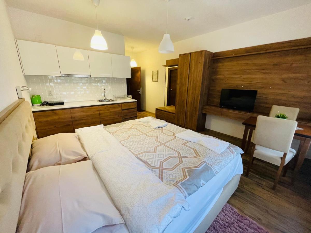 Fuk-Tak Apartmani&Restoran Dojran Exteriör bild