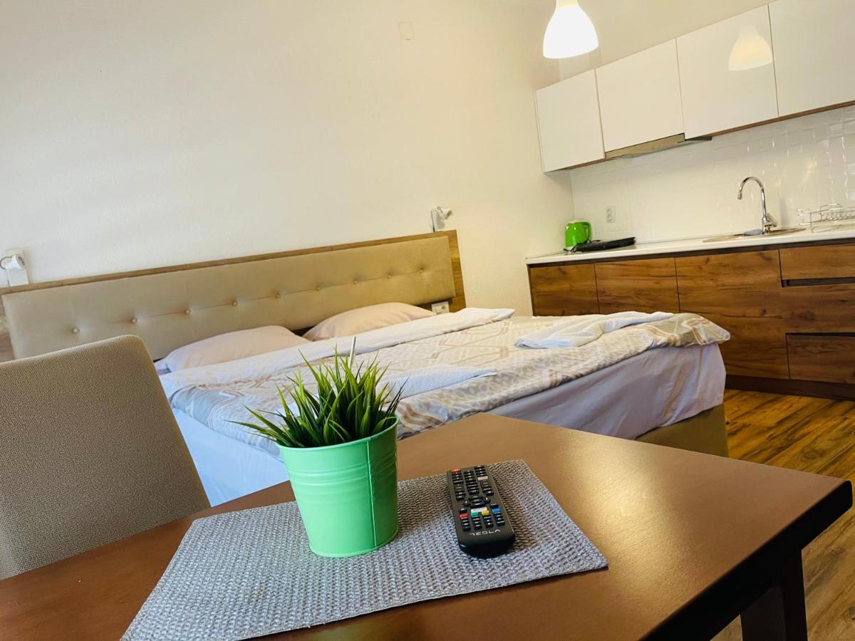 Fuk-Tak Apartmani&Restoran Dojran Exteriör bild