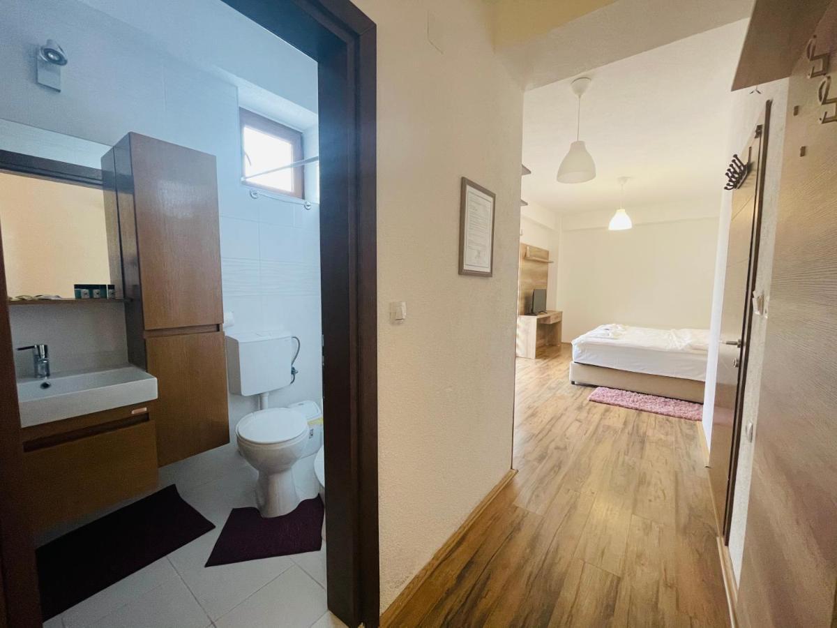 Fuk-Tak Apartmani&Restoran Dojran Exteriör bild